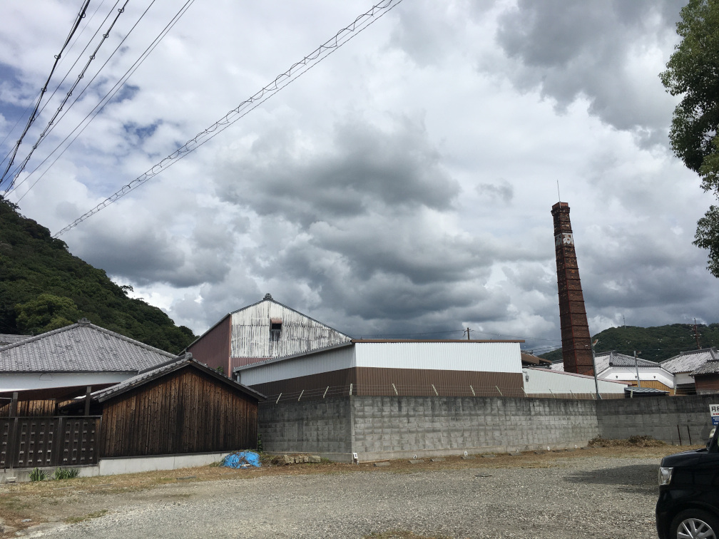 路地から見える風景